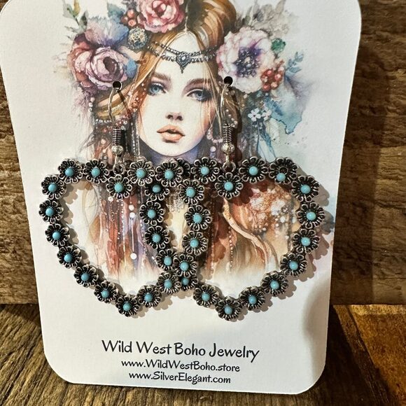 Vibrant‎ Turquoise Heart Earrings with Bohemian Floral Design - Picture 5 of 8